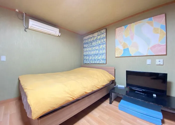 Kang\'S Apartments In Central Seoul